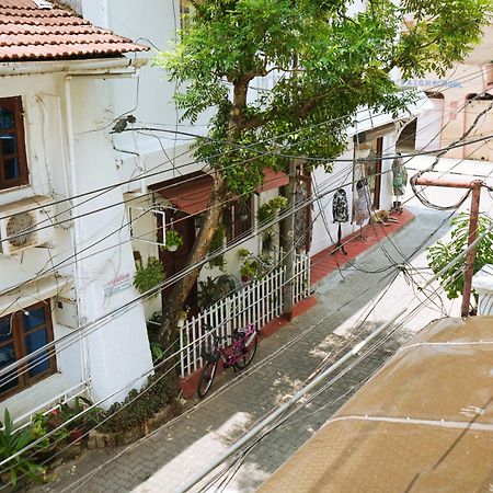 Mother Tree Inn Kochi 외부 사진